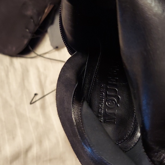 Alexander McQueen Stilletto Thigh-High Leather Boots - Picture 9 of 10